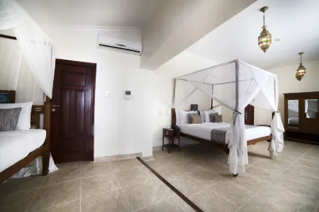 Maru Maru Hotel