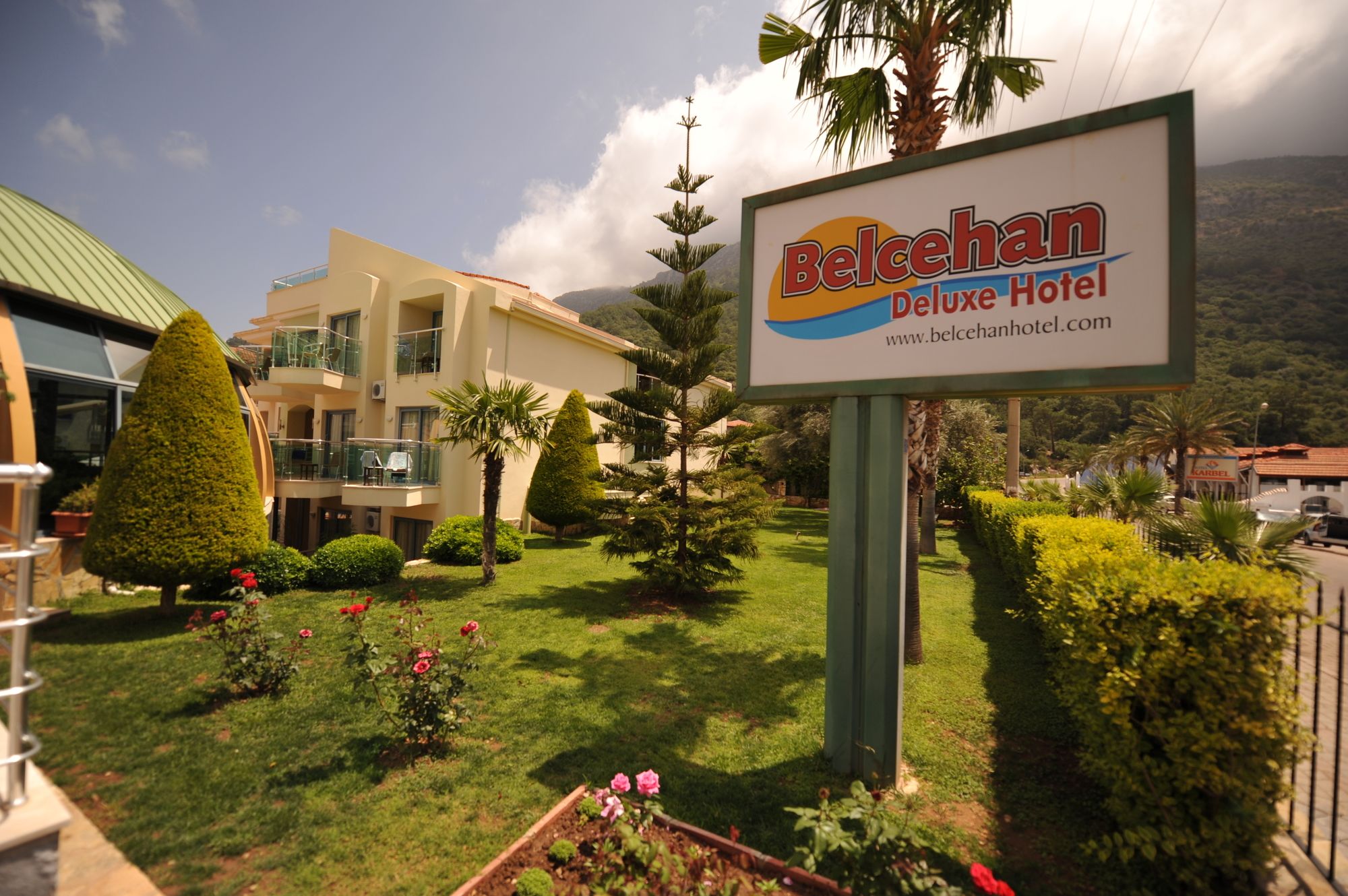 Belcehan Deluxe Hotel