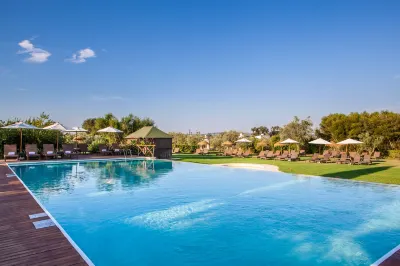 Convento do Espinheiro, Historic Hotel & Spa Hotels in 