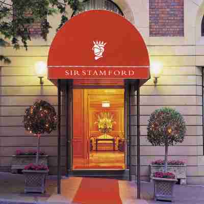 Sir Stamford Circular Quay Hotel Exterior