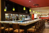Crowne Plaza TORONTO AIRPORT by IHG - bar