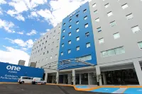 ワン グアダラハラ ペリフェリコ ポニエンテ のホテル