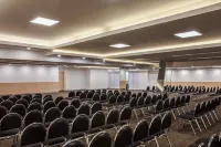 弗艾斯塔聖路易斯波託西格奧日艾塔華雷斯飯店 - 停車場