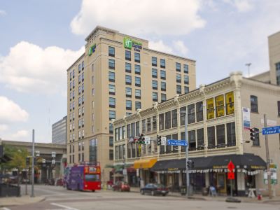 Holiday Inn Express & Suites PITTSBURGH NORTH SHORE by IHG