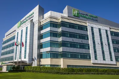 Holiday Inn Express Dubai Airport Hotel dekat Bandara Dubai