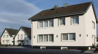 Hotel am Wintergarten Отели в г. Хальдерн