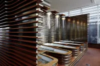 Roomers Frankfurt Central, Autograph Collection - СПА
