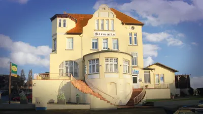 Gästehaus Seewarte Hotels in der Nähe von Schuhe in der Norderstraße