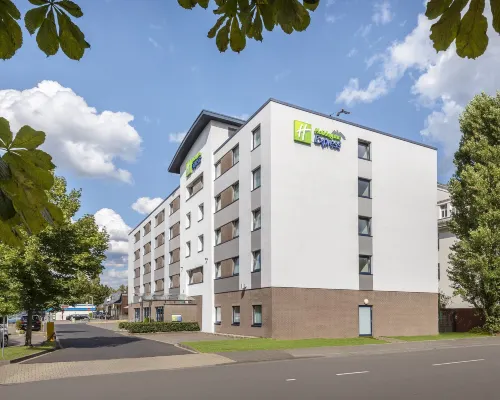 Holiday Inn Express COLOGNE - MUELHEIM by IHG Hôtels à : Cologne