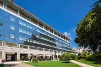 Golden Tulip Aix les Bains - Hotel & Spa Hotels near Aix-les-Bains-Le Revard Station