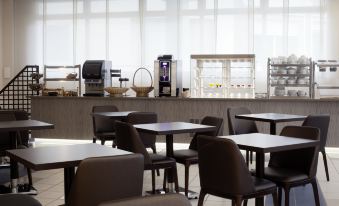 Brit Hotel de Grignan Vichy