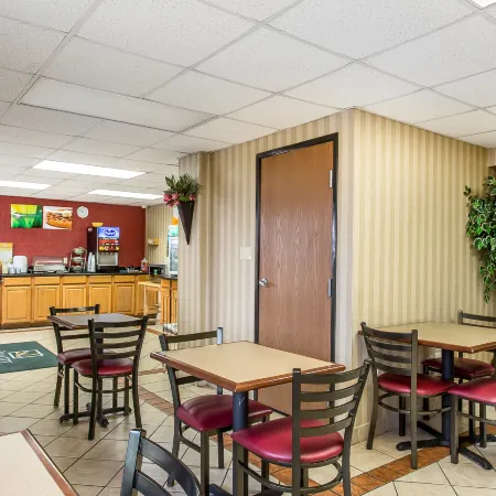 Capital O Travelers Inn Lawton Fort Sill