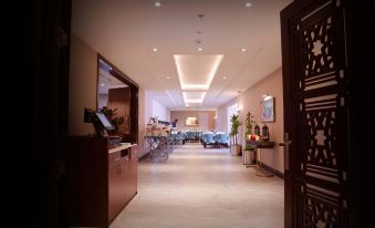 Warwick Al Khobar
