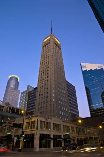 W Minneapolis - the Foshay