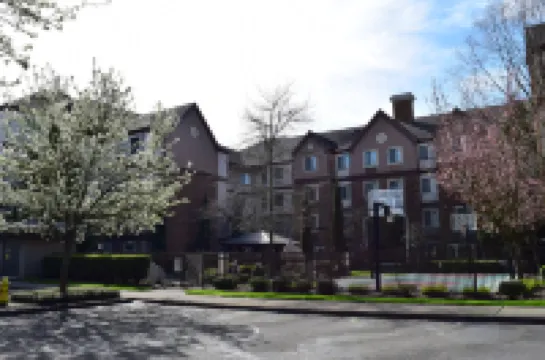 Sonesta ES Suites Portland Vancouver 41st Street Hotels near Vancouver Land Bridge