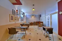 Perch Arbor Suites