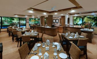 Sandalwood Hotel & Suites