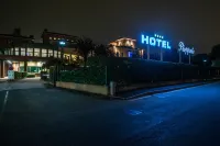 Just Hotel Saronno Hotel in zona Atikum Bar Sport