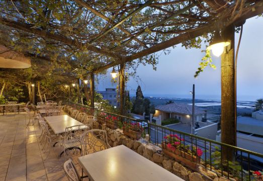 3. 호텔 베이트 마..