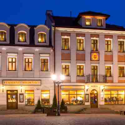 Hotel Ambasadorski Hotel Exterior