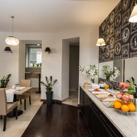 Grottger Luxury Boutique Hotel City Отели рядом с достопримечательностью «Лобзув»