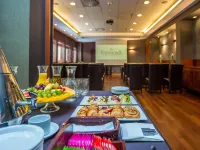 Farmona Hotel Business & Spa Hotels near Zakopianka Shopping Centre