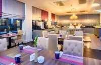 Leonardo Royal Hotel Warsaw - breakfast