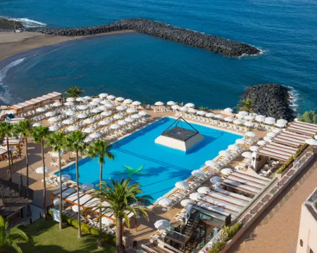Iberostar Waves Bouganville Playa Hotels in Costa Adeje