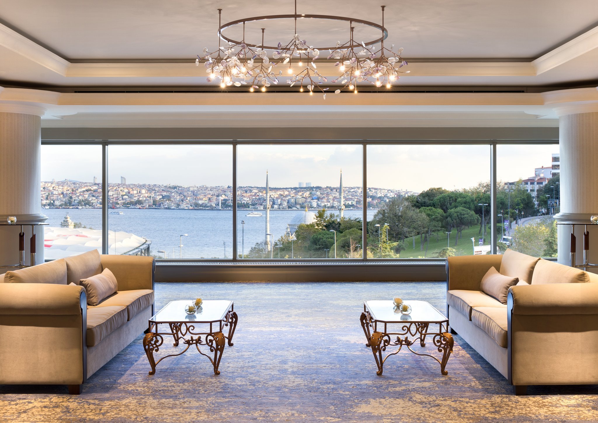 The Ritz-Carlton, Istanbul (The Ritz-Carlton, Istanbul at The Bosphorus)