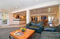 Super 8 by Wyndham Idabel Các khách sạn ở Broken Bow