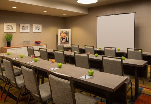 1. 페어필드 인 라..