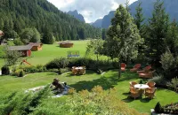 Romantik Hotel Santer Hoteles cerca de Lago di Braies