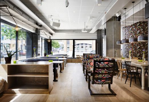 제너레이터 스톡홀름의 세련된 객실 내부 이미지