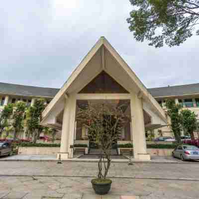 廣州蓮花山珀麗飯店 Hotel Exterior