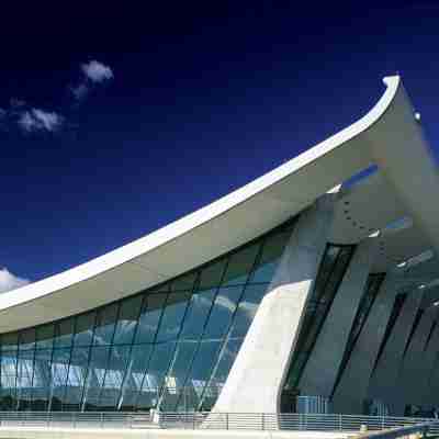 Crowne Plaza Hotel Dulles Airport, an IHG Hotel Hotel Exterior