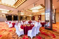Maple Aroma Valley Hot Spring Resort Hotel - sarapan