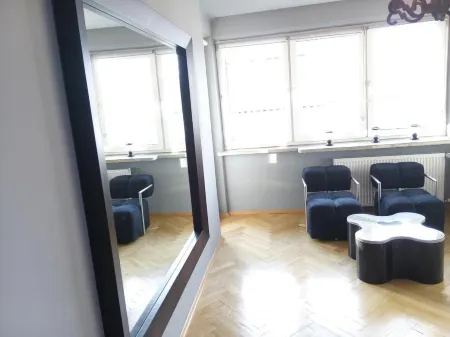 Centre Apartamenty Warszawa Отели рядом с достопримечательностью «Дворец культуры и науки»