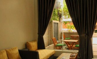 The Flora Boutique Hotel - Housity