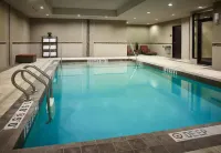 Staybridge Suites Hamilton - Downtown Hotel di Hamilton
