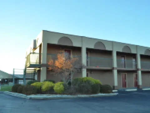 Bestway Inn - Madison Hotels in Madison