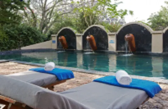 Shangri-La Country Hotel & Spa