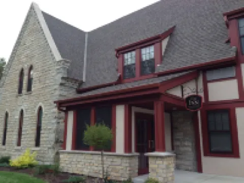 The Inn at Shattuck - St. Mary's Hotels in Faribault
