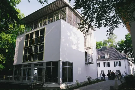 Jugendherberge Aachen Отели рядом с достопримечательностью «RWTH Aachen University computer science center»