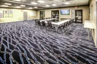 Holiday Inn Express & Suites Cleveland West - Westlake Hoteles en Avon