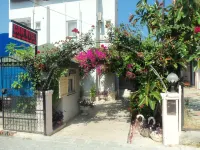 Cam Hotel Hotels in Babataşı Mahallesi