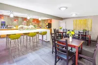 Arya Inn & Suites Hotels in Farmers Branch