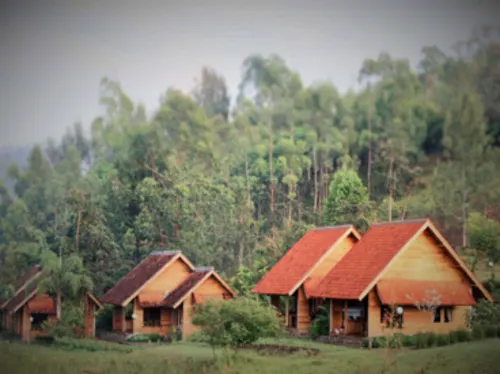 Kebun Mawar Situhapa Hotels in Samarang