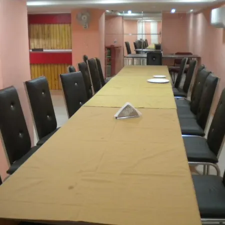 Aamantran Avenue Hotel, Ujjain