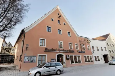 Schattenhofer Braugasthof Hotel dekat Cafe Zentral