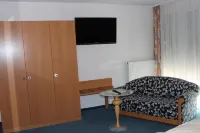 Hotel zum Goldenen Wagen Hotels in Kleines Wiesental